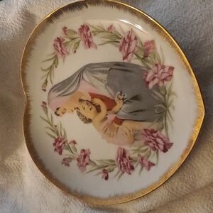 Vintage Virgin Mary and Child Decorative Plate, Ceramic hand painted